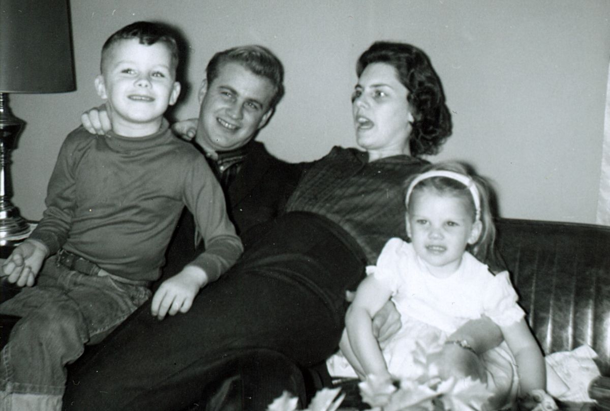 Cecil, Laura, with Mom and Dad
